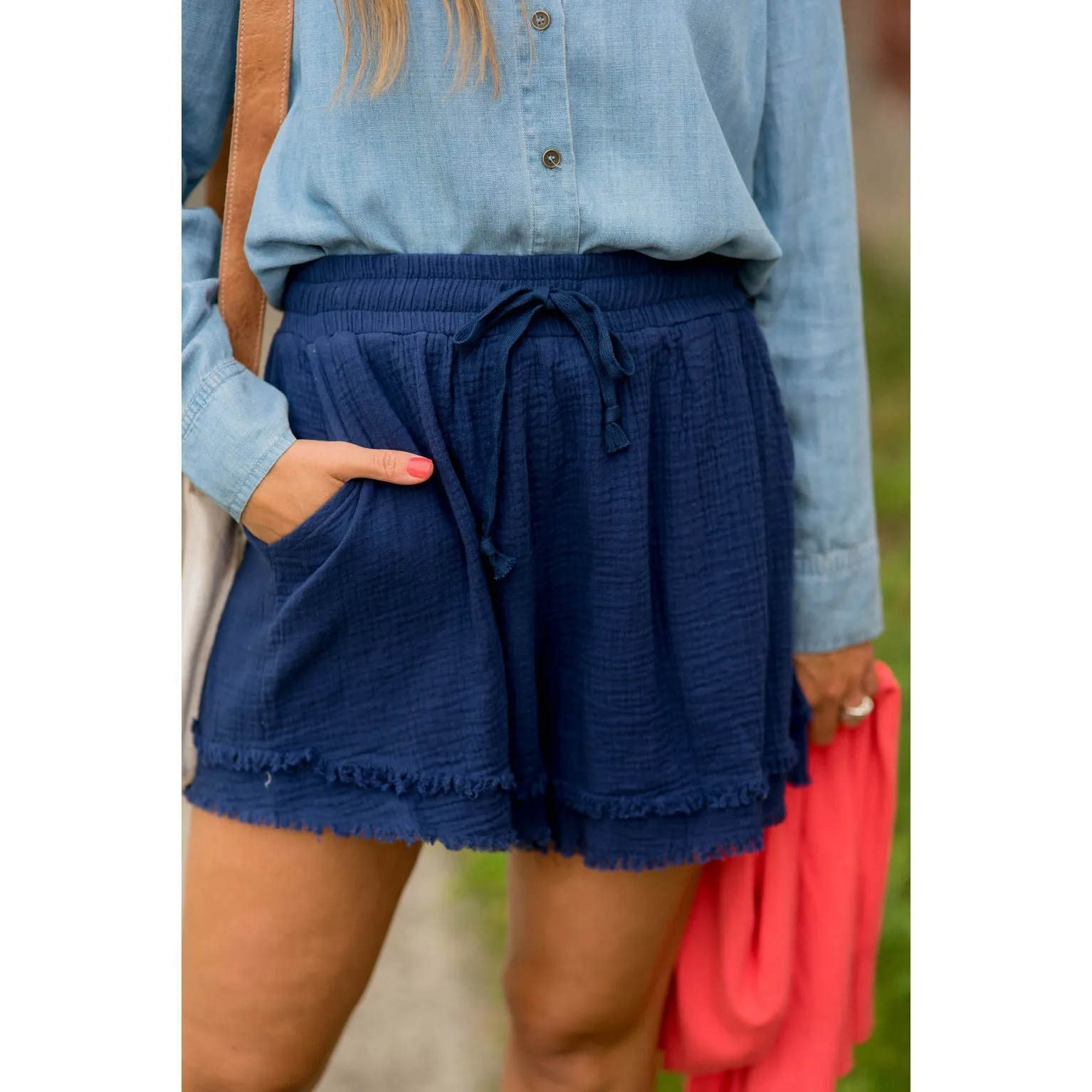 Bold Drawstring Fringe Trim Shorts