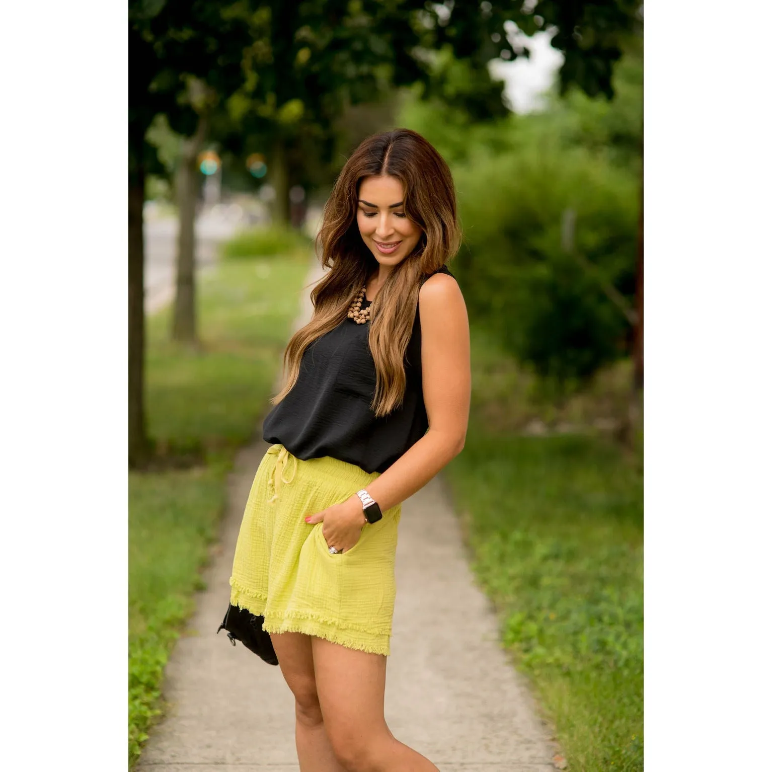 Bold Drawstring Fringe Trim Shorts