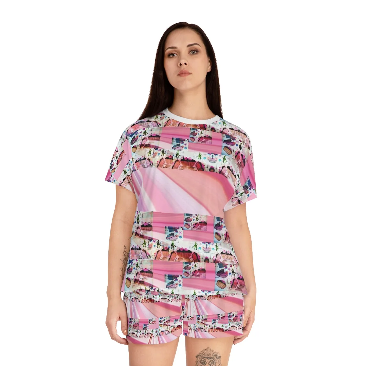 Women's Short Pajama Set (AOP) PINK DELICIOUS